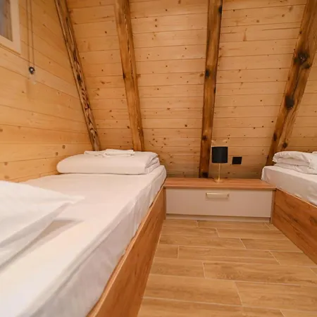 Park, Zlatibor Apart Otel *